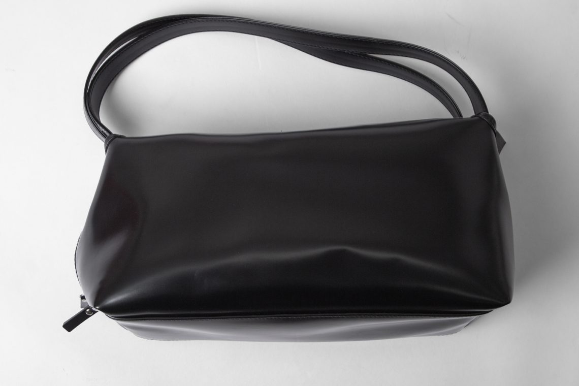 tricot COMME des GARCONS 2020A/W Synthetic leather Hand Bag